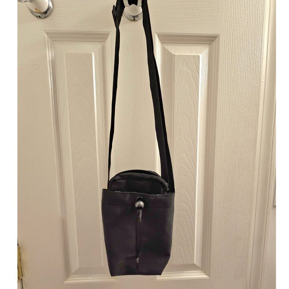 Adrienne Vittadini Bottle Sling